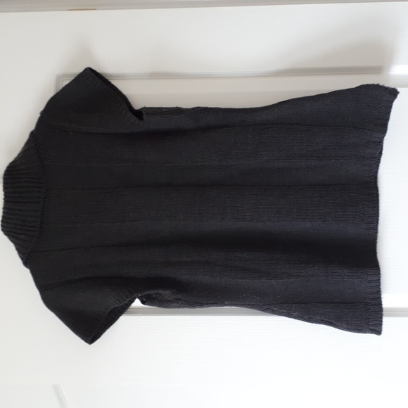 Women's Sweater - Picture 6 of 9